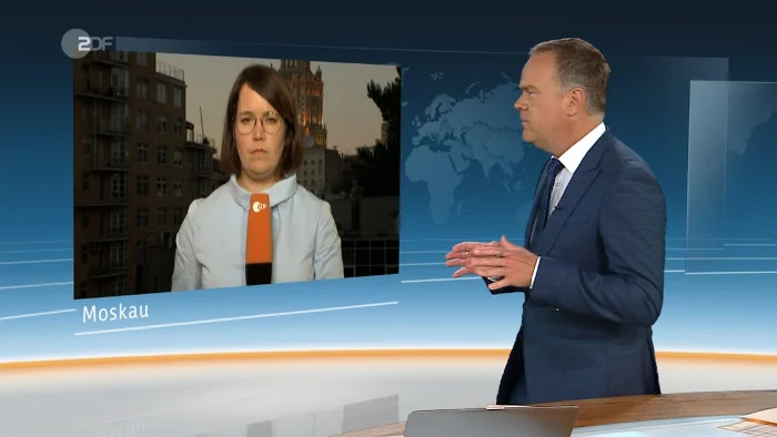 Schalte in der Sendung ZDF heute zur Korrespondentin Phoebe Gaa nach Moskau