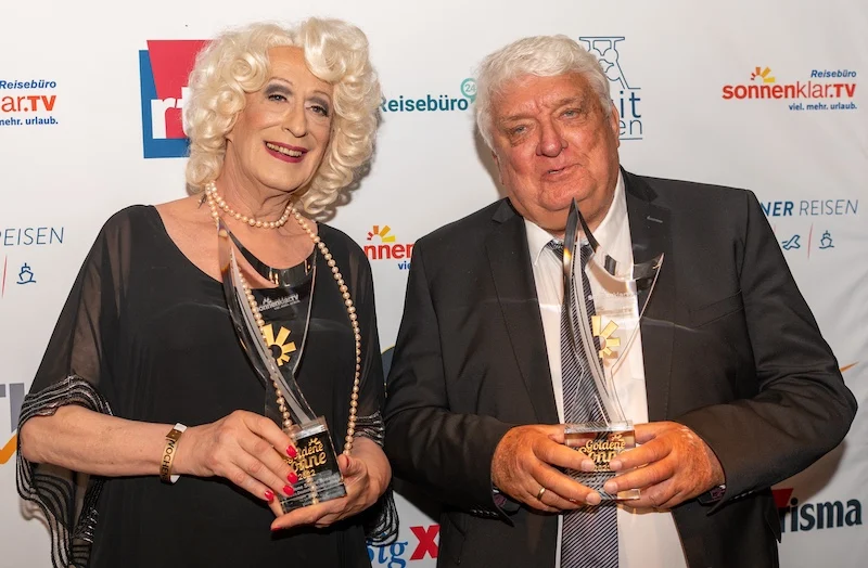 Lilo Wanders und Hans Meiser bei der Preisverleihung "Goldene Sonne" in Essen am 2.7.2022