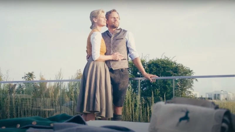Andreas Haslauer und Daniela Meindl im Imagevideo der Firma Meindl.
