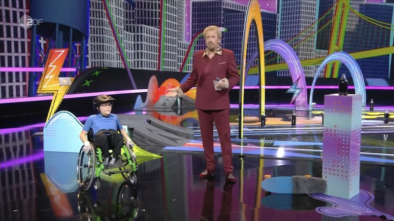 Kandidat Felix neben Moderator Thomas Gottschalk