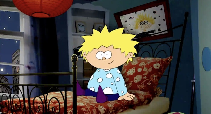 Screenshot einer Szene der Serie "Super-Kalli" im "Sandmännchen": Kalli sitzt auf seinem Bett.