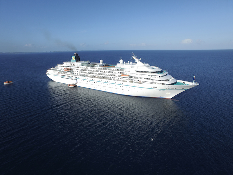 MS Amadea auf dem Meer