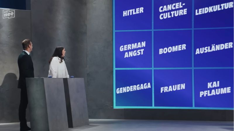 Florian Schroeder und Tara-Luise Wittwer beim "Heimatquiz" des Browser Ballets
