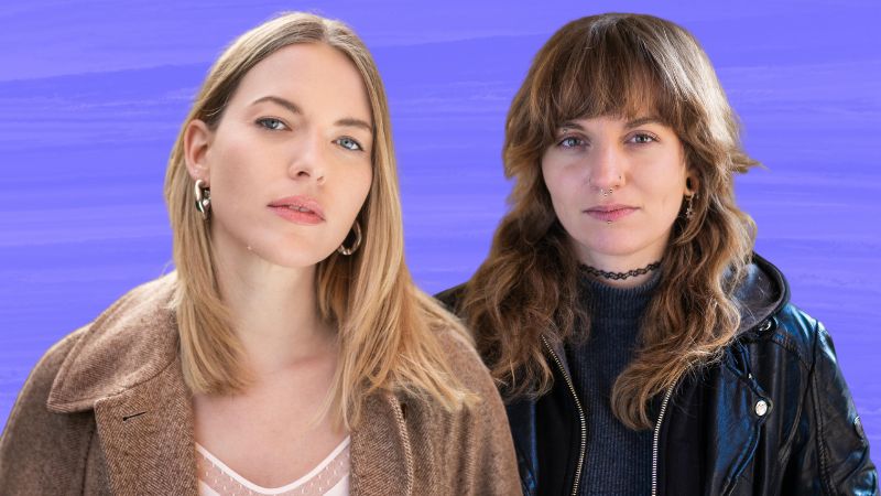 Die Investigativjournalistinnen Isabel Ströh (links) und Isabell Beer