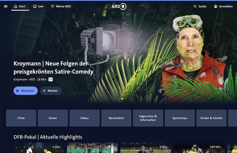 Screenshot der ARD-Mediathek, ganz groß oben beworben die neuen Folgen der Satire-Comedy „Kroymann“.