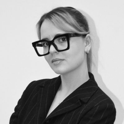 Die Modejournalistin Antonia Valentina Herbort