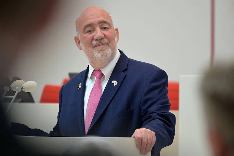 Israelischer Botschafter Ron Prosor bei einer Rede