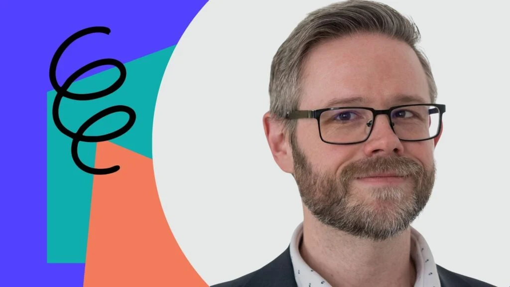 Podcast-Titelbild mit Benedikt Till