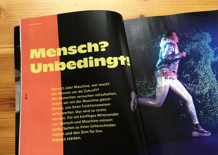 Schlagzeile: "Mensch? Unbedingt", daneben eine joggende Frau mit pixeligem Schatten