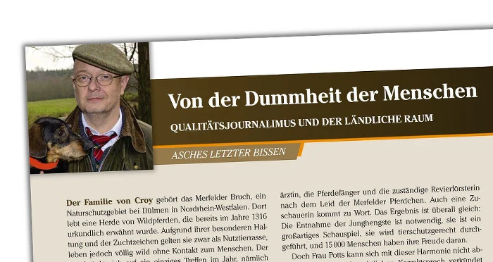 Ausriss einer Zeitschriftenseite, oben links ein Bild des Autors mit Schiebermütze, Brille, Dackel, daneben die Titelzeile: "Von der Dummheit der Menschen"